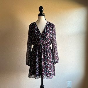 Women's Express long sleeve flowered lined dress  XXS